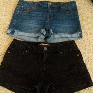2 for 1 jean shorts!
